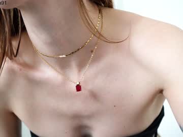 girl
        ellaa91 cam image #858947