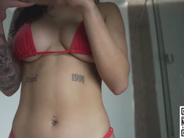 girl
        mykinkybunny cam image #1874049