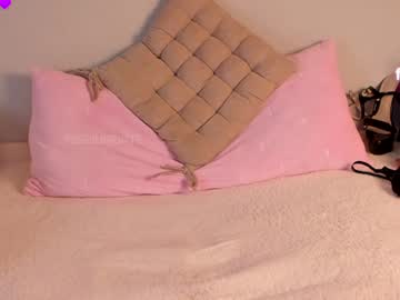 girl
        pussylovekate cam image #5568296