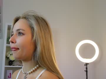 girl
        molly__meow cam image #4781014