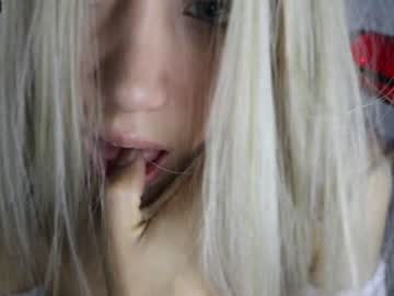 girl
        wendy_daniela cam image #2272786