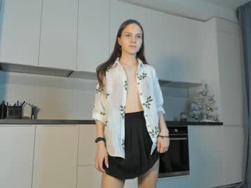 girl
        lisahallf cam image #3004618