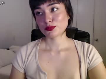 girl
        dronae cam image #1004290