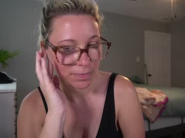 girl
        texas_blonde cam image #1787327