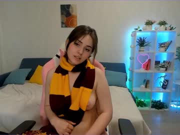 girl
        sunshine_alexa cam image #1560845