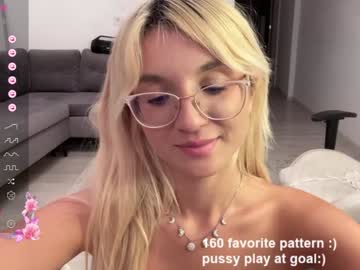 girl
        lovelybianca_ cam image #4587181