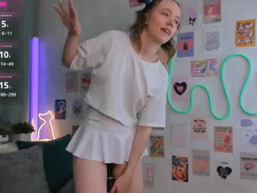 girl
        fly_best cam image #5959963