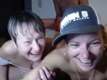 couple
        stevennsucculent cam image #602461