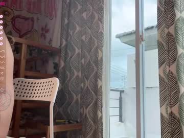 girl
        yourlovelyshow cam image #1846526