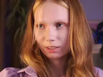 girl
        amandashah cam image #2237453