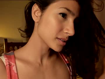 girl
        evatango cam image #724053