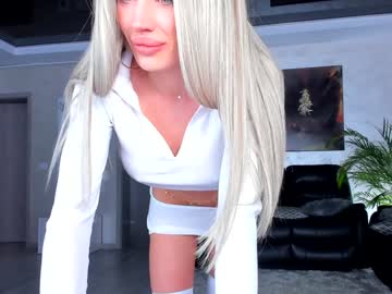 girl
        ingridblondy94 cam image #6445385