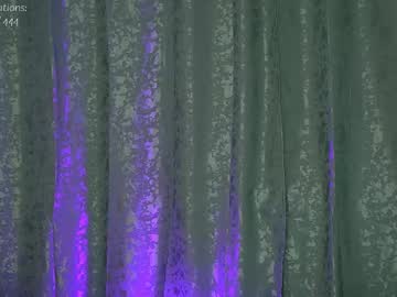 girl
        alyonaqueen_ cam image #6255220