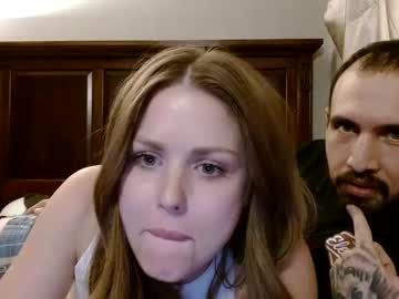 couple
        montyfoxx69_ cam image #1867569