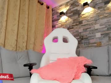girl
        ariadna5 cam image #854527