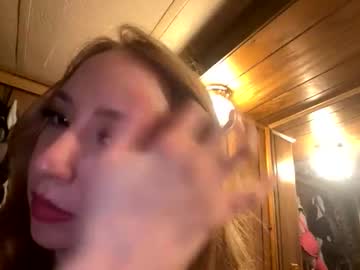 girl
        prncsspeach420 cam image #6127317