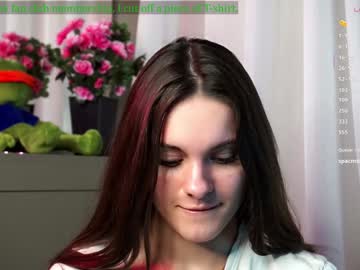 girl
        lorettadunnell cam image #5987535