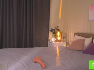 girl
        deeptalkss_ cam image #6754662