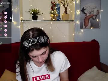 girl
        bella_foryou cam image #782717