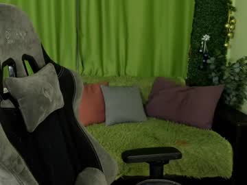girl
        ammysky_ cam image #635712
