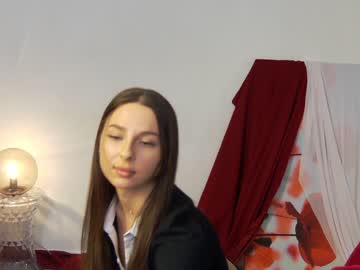 girl
        annesense cam image #1290419