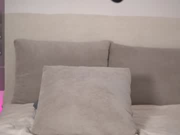 girl
        honeyyykate cam image #4973435
