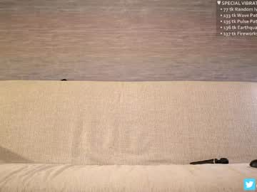 couple
        annamalia cam image #4061344