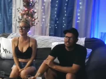couple
        bjvibes cam image #2988038