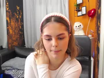 girl
        simply_lily cam image #591236