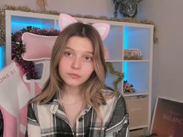 girl
        irenepeters cam image #3022663