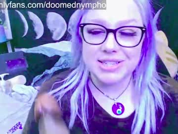 girl
        doomednympho cam image #114460