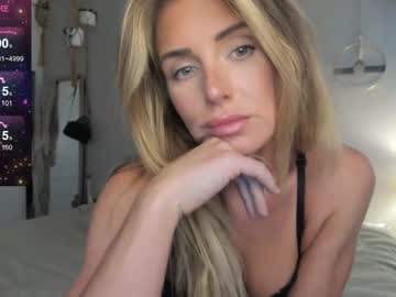 girl
        theselina_kyle cam image #4501429