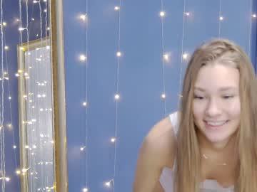 girl
        teonasafina__ cam image #536413