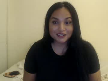 girl
        iamplutonianlust cam image #346007