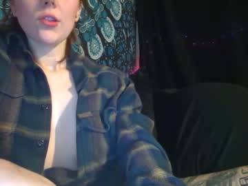 girl
        caliiibb cam image #401410