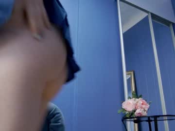 girl
        kriskras__ cam image #3441269
