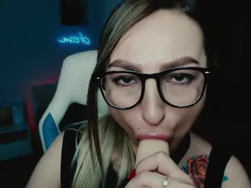 girl
        adriana_campbell cam image #6558673