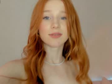 girl
        madeline_jackson cam image #1846077