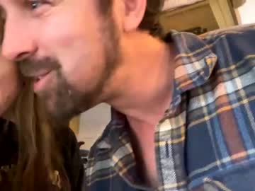 couple
        sk8rdom3sum cam image #3600221