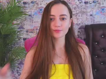 girl
        angelina_new cam image #3568044