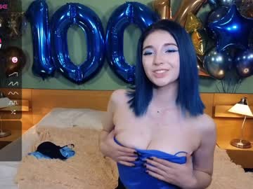 girl
        your_desssert cam image #2881193