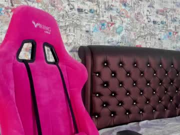 girl
        angelina_new cam image #855035