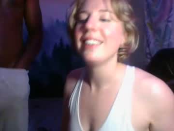couple
        missameilamoore cam image #1573615
