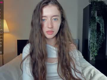 girl
        llkadream cam image #1680302