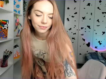 girl
        thisisamelia cam image #828767