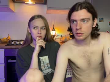 couple
        babyytonight cam image #2530565