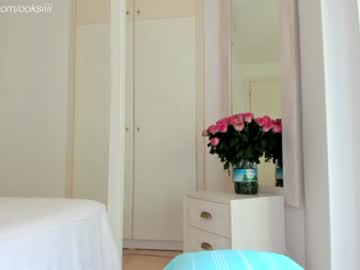 girl
        oksanafedorova cam image #2076994