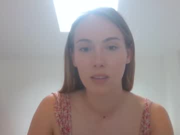 girl
        ivyyy1995 cam image #6618762