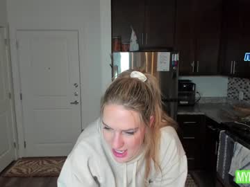 girl
        rach_thetall1 cam image #3347551