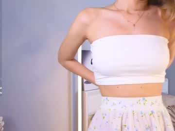 girl
        falinebenny cam image #6032368